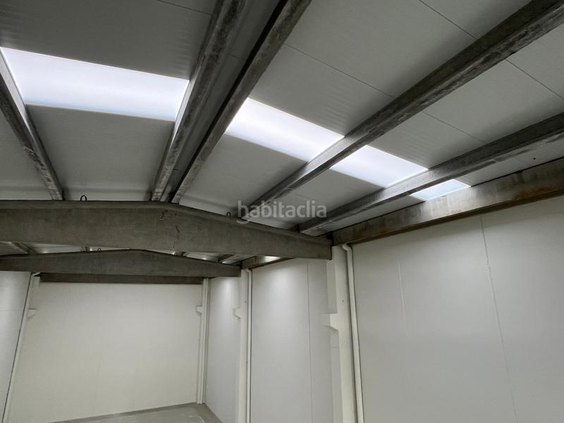 Foto bed542e1-5f6b-4d52-bd71-b8a47deb7e78. Miete fabrikhalle in Vilablareix