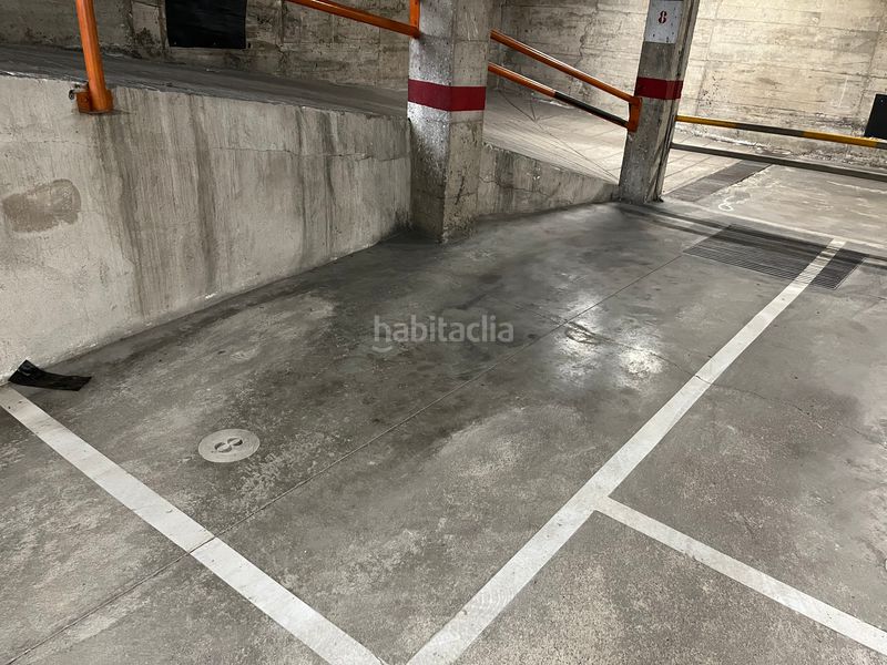 Foto cb9fe914-0d41-406f-8637-70fc951b8660. Affitto posto auto in Eixample Sud-Migdia Girona