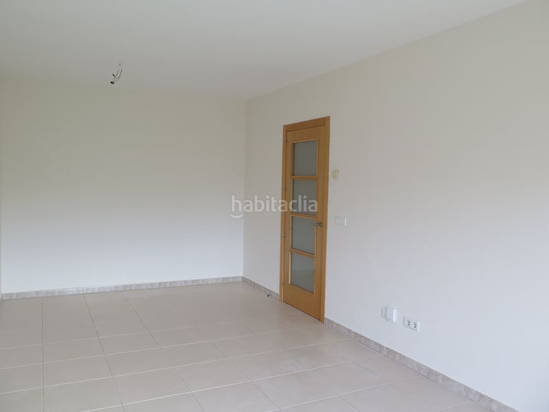 Foto 42e09a96-fcd6-4561-8814-0682ba743d3b. Rent flat with heating in Eixample Sud-Migdia Girona