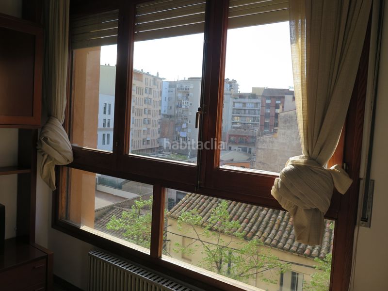 Foto adbe6c54-fe60-493e-9e58-5507071666be. Lloguer pis amb calefacció a Eixample Nord Girona