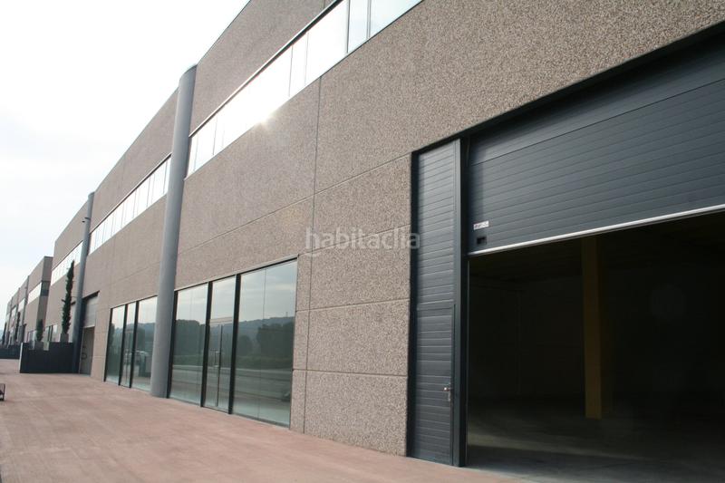 Foto 41e595e4-15b1-46bf-8ca0-e4a3dd9d7c00. Solar industrial a Quart