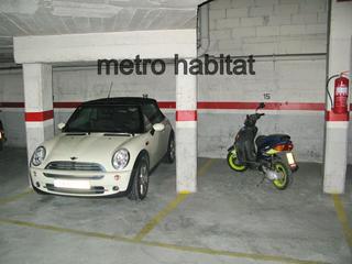 Lloguer Aparcament de moto a Eixample Nord. Plaa de pk per moto grossa.