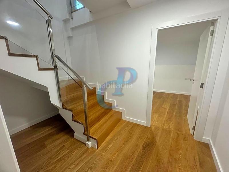 Foto 04a12fdf-43f2-4e2c-ba9c-1521ed7a4350. Local comercial en Monte Alto - Zalaeta - Atocha Coruña (A)