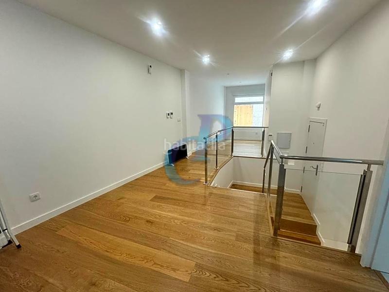 Foto 9b39075b-255d-4bdd-8e98-7edb5ce94490. Local comercial en Monte Alto - Zalaeta - Atocha Coruña (A)