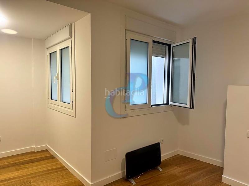 Foto fdfd2b75-b9a0-4432-85b9-2160f9590f8f. Local comercial en Monte Alto - Zalaeta - Atocha Coruña (A)