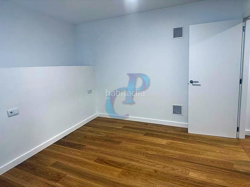 Foto ca34410b-12fe-494a-b402-aad3da1475fc. Locale commerciale in Monte Alto - Zalaeta - Atocha Coruña (A)