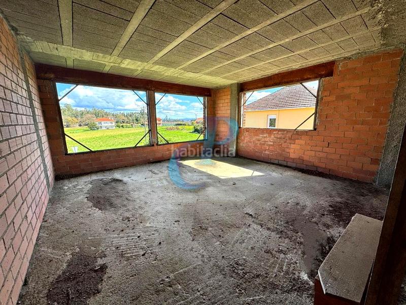 Foto 09f6f3d7-fccc-43ae-b5df-8b5733bce4a9. Casa en Abegondo