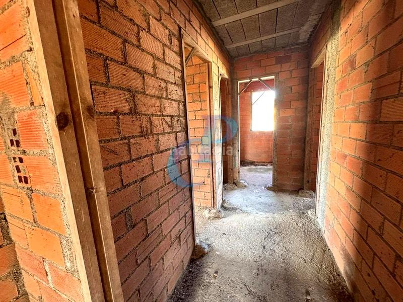 Foto 52103262-4ff1-42a4-9e7c-0d4f743d6440. Casa en Abegondo