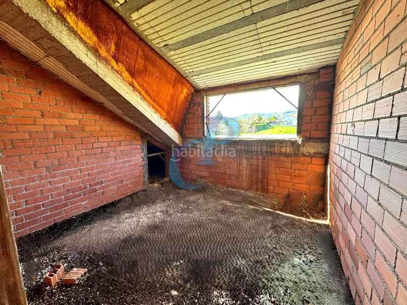 Foto f127cbcd-7d96-4611-a5c1-58189ab3ae4e. Casa en Abegondo