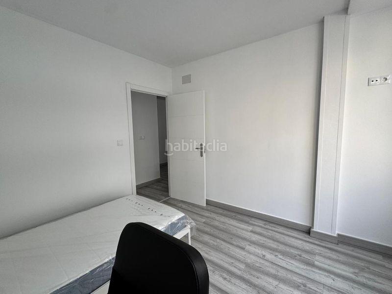 Foto 5f8d5f3a-779f-4d24-8f25-a7e3fd69d74e. Rent flat with heating in Cuatro Caminos - Plaza de la Cubela Coruña (A)
