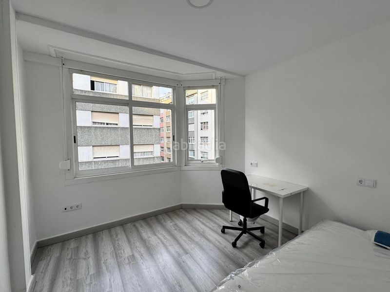 Foto c015dd83-ba10-41c1-a7cc-39f3bf1b2590. Rent flat with heating in Cuatro Caminos - Plaza de la Cubela Coruña (A)