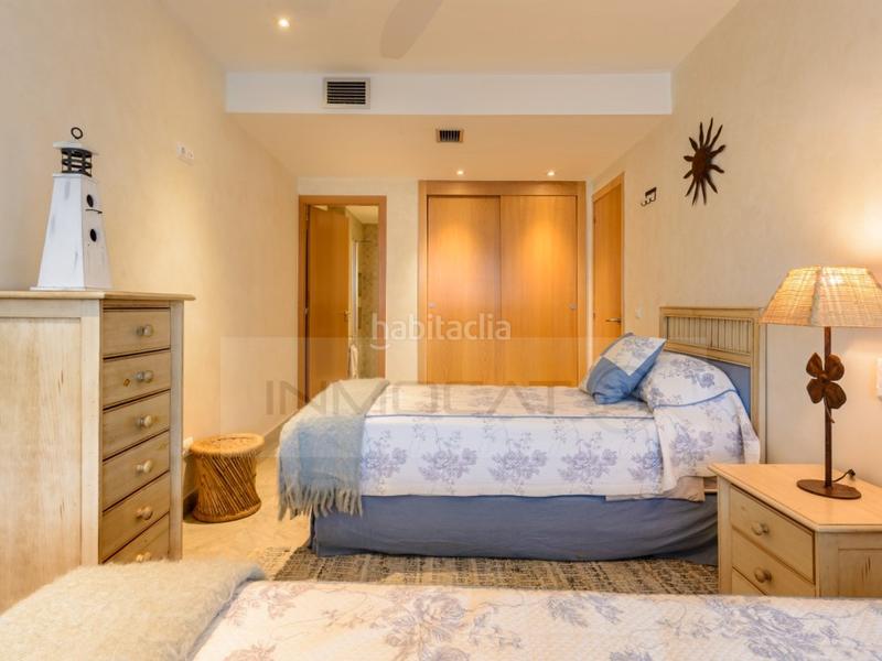 Foto 6bbe2e23-1d0b-4c6b-a4aa-a35f8708ee71. Appartamento con parcheggio in Marina Botafoc-Talamanca Ibiza