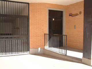 Location Parking voiture à Calle fray luis de granada 1. Plaza de garaje y trastero edif d manuel
