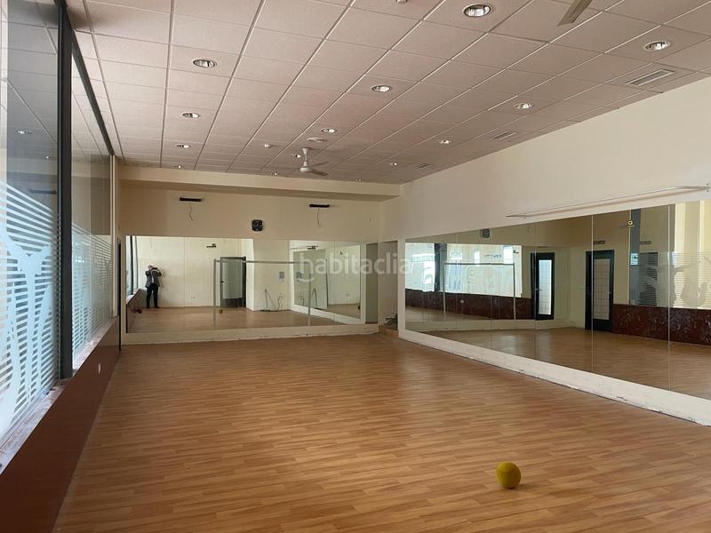 Foto f4581017-70e6-4071-b761-b79f235f2144. Alquiler local comercial en calle alcolea 14 local en montjo calle alcolea en Montijo