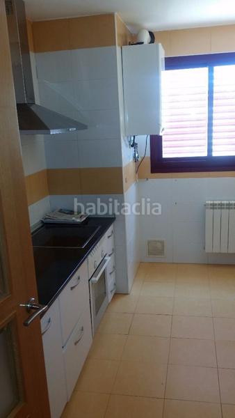 Foto b1c0d80c-ac77-47e3-9741-c60cd5dfb30d. Location appartement avec chauffage parking dans nuevo Cáceres Cáceres