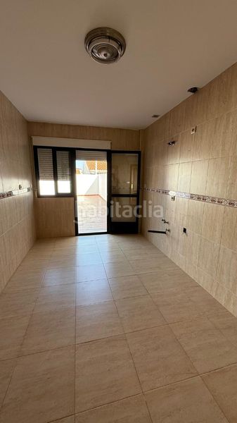 Foto bb6ef992-db41-4955-9a94-ffcc9c6a66c5. Casa adossada a Olivenza