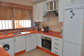 Rent Semi detached house in Sector p 15. Chalet en matalascañas zona caño guerrero
