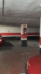 Aparcament cotxe a El Camp de l´Arpa del Clot
