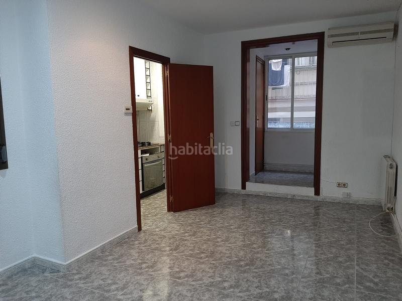 Foto 56d5c6e2-b110-41b3-a0e6-a7d17b53938d. Piso en ruiz de padron 45 piso en venta con inquilinos. en Barcelona