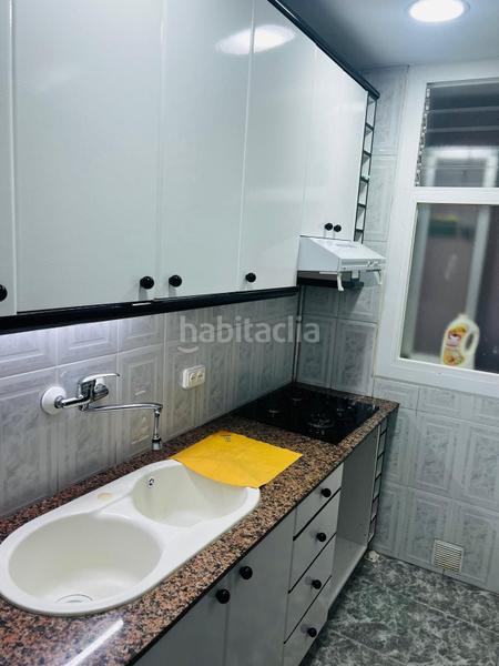 Foto d6eef229-8095-41be-a98c-b36db545c57a. Piso en ruiz de padron 45 piso en venta con inquilinos. en Barcelona