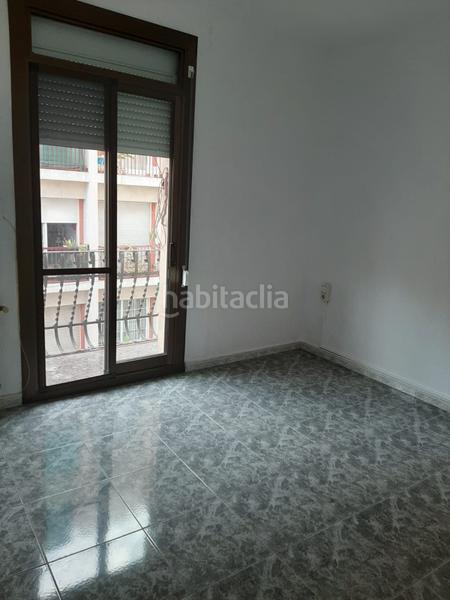 Foto f69d4259-8f16-4ab1-9cb3-e00a9dc9fd6f. Piso en ruiz de padron 45 piso en venta con inquilinos. en Barcelona