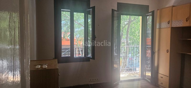 Foto 149c5d09-d51f-4b93-b8a9-43d48135a2e7. Pis a conca 5 a El Camp de l´Arpa del Clot Barcelona