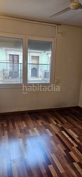 Foto 806ed99c-e868-4846-a0bb-1c23f82be9a8. Pis a nacio 83 a El Camp de l´Arpa del Clot Barcelona