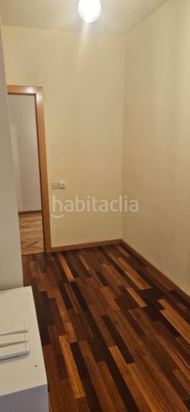 Foto f140c209-0f46-4152-9954-1bc3ae175c60. Pis a nacio 83 a El Camp de l´Arpa del Clot Barcelona