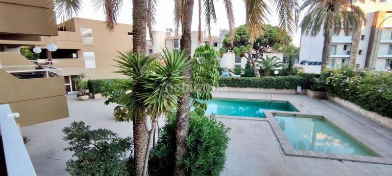 Foto 8e5287af-44b6-4c63-bb91-ca69a4886945. Lloguer apartament amb aparcament piscina a Cala Major Palma de Mallorca