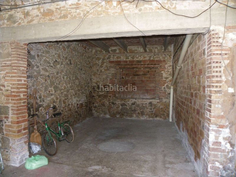 Foto f2d237dc-ccca-4074-acfd-fd75fc466481. Masia a Ullà