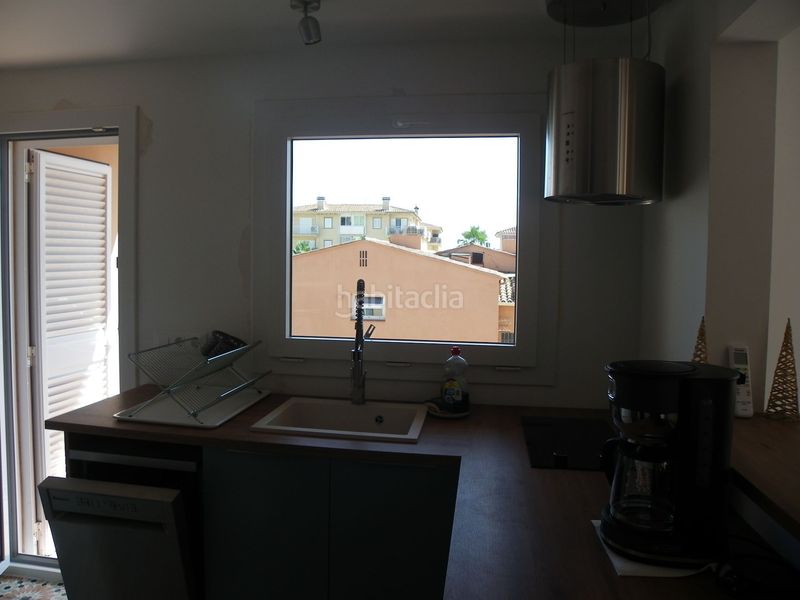 Foto b85c8130-bb78-452a-8b60-b28306387c83. Àtic amb calefacció aparcament a l´Estartit poble Estartit