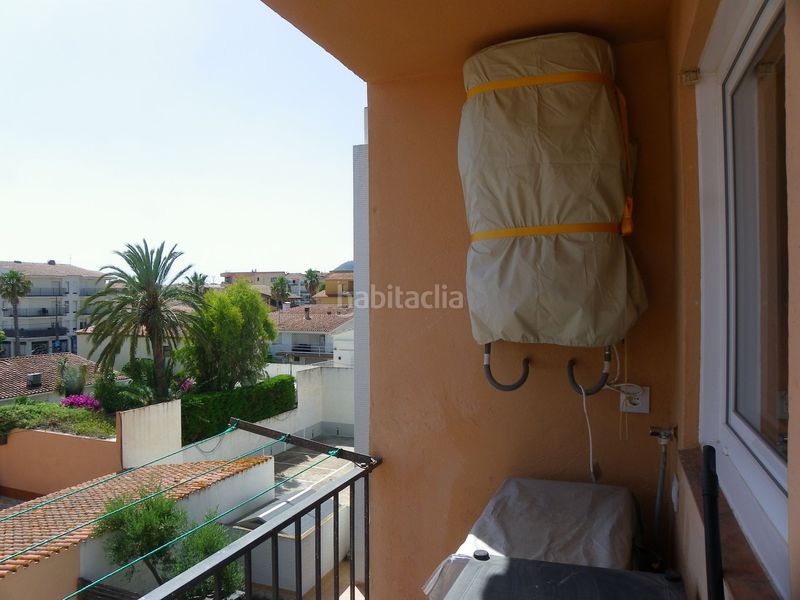 Foto bbb2d2b9-352f-45c4-98ff-dd3f6a19b17f. Àtic amb calefacció aparcament a l´Estartit poble Estartit