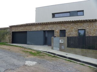 Casa en Albons. Desde 1966 a su serviciovivienda nueva construccion en el corazo