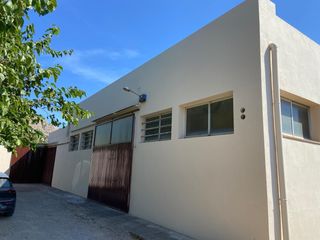 Lloguer Nau industrial a Els Griells. Desde 1966 a su servicionave industrial cerca de la playa