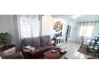 Appartement  N/a. Luminoso piso reformado con terraza privada en la azotea  a 5 mi