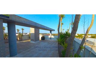 Attique  N/a. Ático en mahón con gran terraza privada , piscina y vistas despe