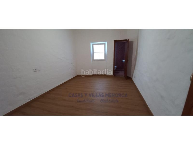 Foto f42a4647-cc5e-4e09-9c5b-e89b0ba4dcd5. Casa encantadora casa de pueblo con terraza panorámica en Alaior