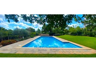 Maison  N/a. Casa dúplex con encanto en coves noves, menorca