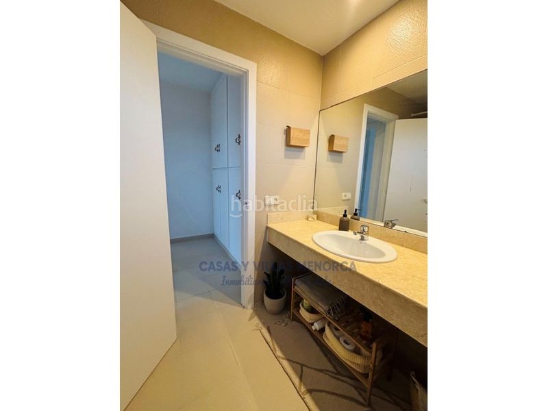 Foto 47c5b27b-541a-4fc5-852f-e9f99a6503ea. Apartamento encantadora casa renovada con jardín privado y vistas panorámicas al mar en Coves Noves, menorca en Es Mercadal