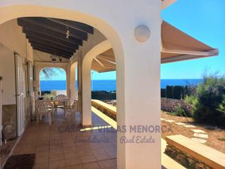 Maison à S´Algar-Alcalfar. Chalet con licencia turística en primera línea de mar