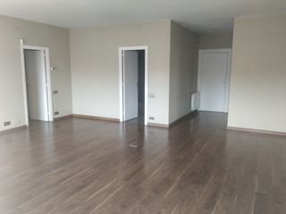 Location Attique  Carrer de sant antoni maria claret. Ideal para compartir 5 habitaciones, 2 suit con baño y dos doble