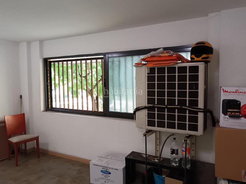 Foto 5ca20265-99a9-4cd6-8479-5898e239e6c5. Lloguer local comercial a Centre Sant Just Desvern