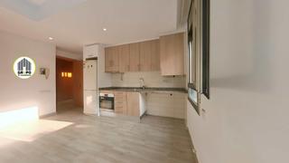 Appartement à La Maurina. Acogedor piso esquinero  tranquilo, luminoso y listo para entrar