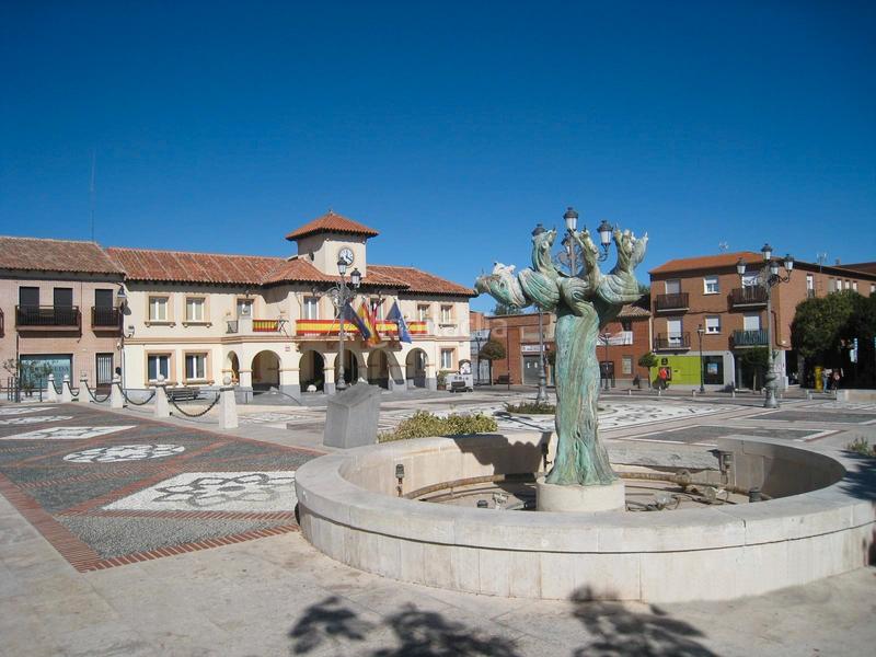 Foto b65fd8ef-71f1-44bf-9906-30a15eb0b561. Duplex avec chauffage piscine dans Griñón