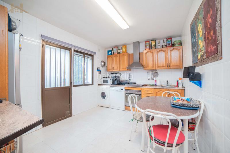 Foto 03dad1cb-e3ed-456b-9f99-9cc57b671f9c. Chalet con camino riscaldamento parcheggio in Ugena