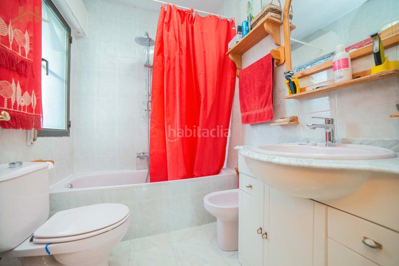 Foto 5265f4cb-94bd-4c6c-8dc3-58e3fb4428c0. Chalet con camino riscaldamento parcheggio in Ugena