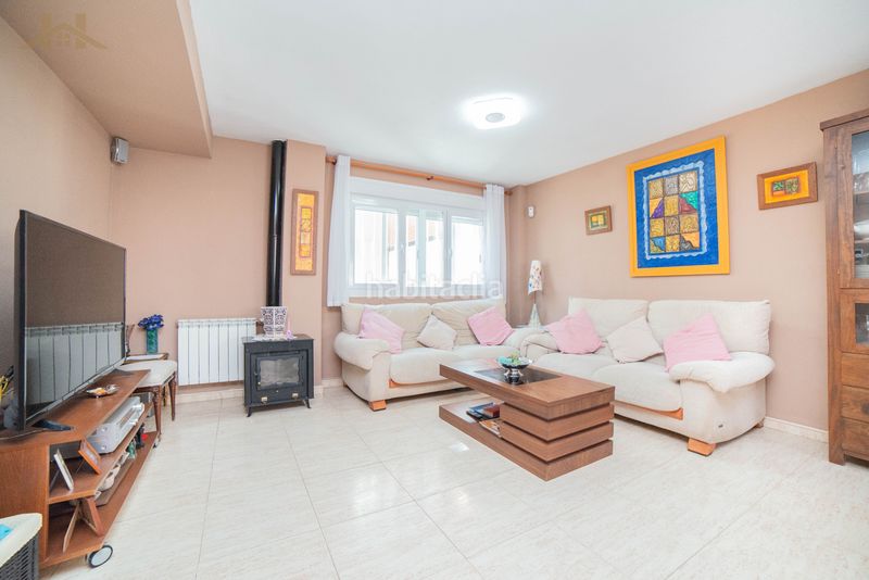 Foto b4b5bda3-8d12-4536-903d-478cc511529d. Casa aparellada amb calefacció aparcament piscina a Cubas de la Sagra