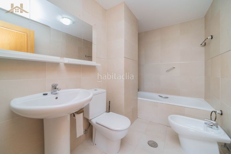 Foto 57c8c088-70c1-4835-b4d5-b03bbd51fd47. Casa aparellada amb calefacció aparcament a Cubas de la Sagra