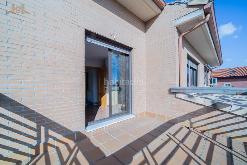 Foto da4a2a9f-affa-4d03-9eae-1c8b9ce9ca04. Casa aparellada amb calefacció aparcament a Cubas de la Sagra