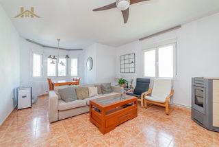Xalet  Calle alicante. Casa / chalet pareado en venta en ugena
